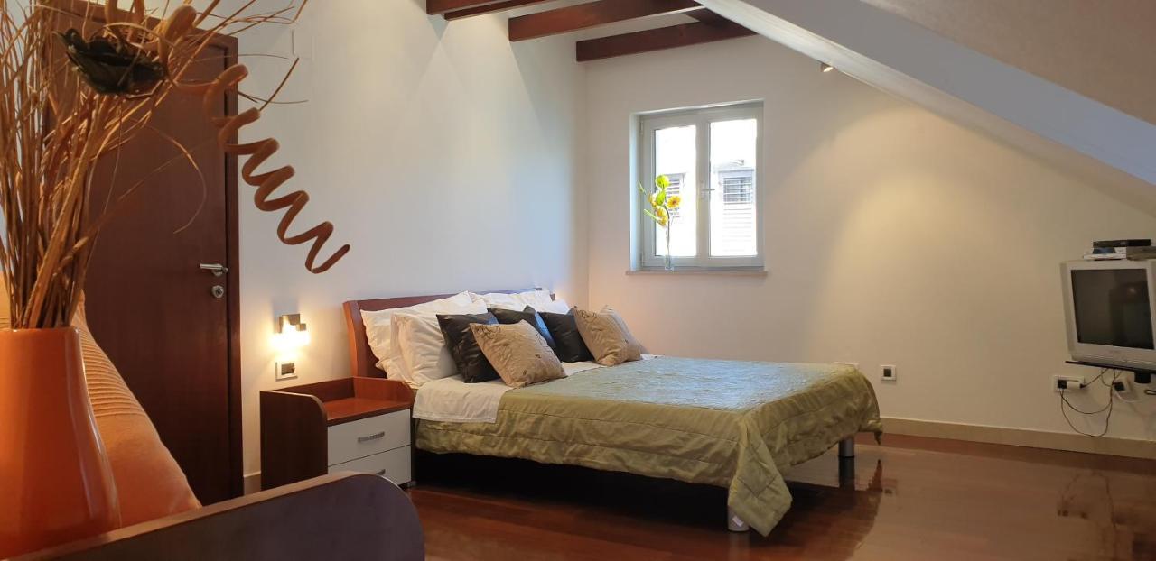 Villa Jade Apartments Front Row Sea View - Walk To Korcula Old Town Medvinjak Exterior foto
