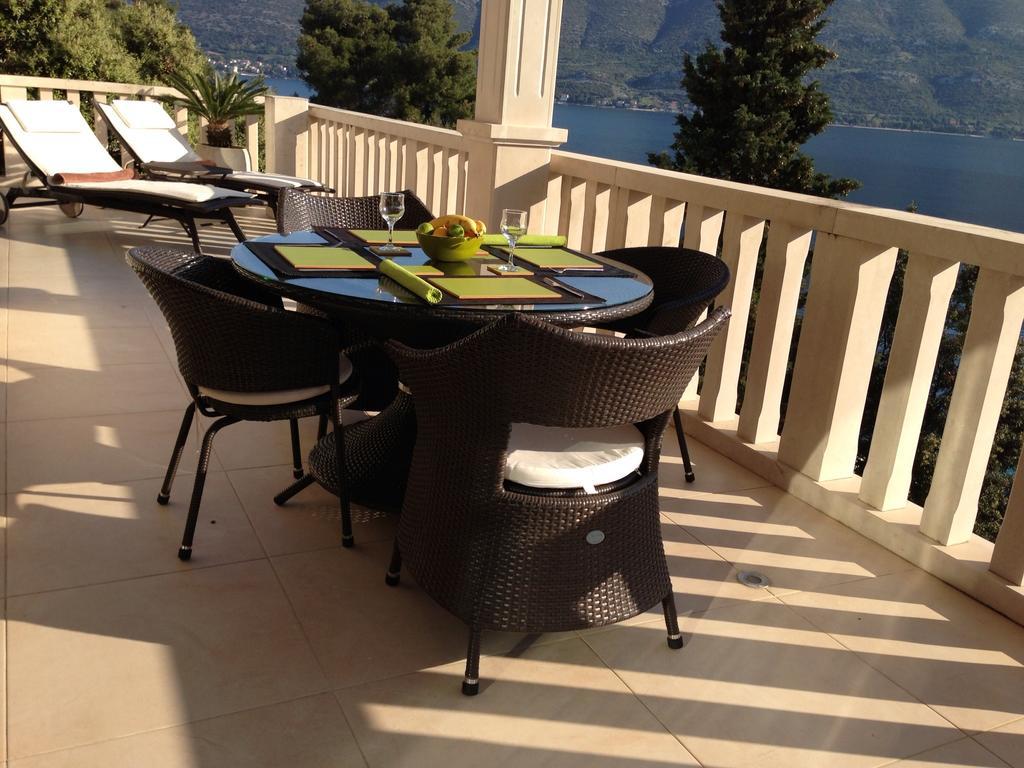 Villa Jade Apartments Front Row Sea View - Walk To Korcula Old Town Medvinjak Exterior foto